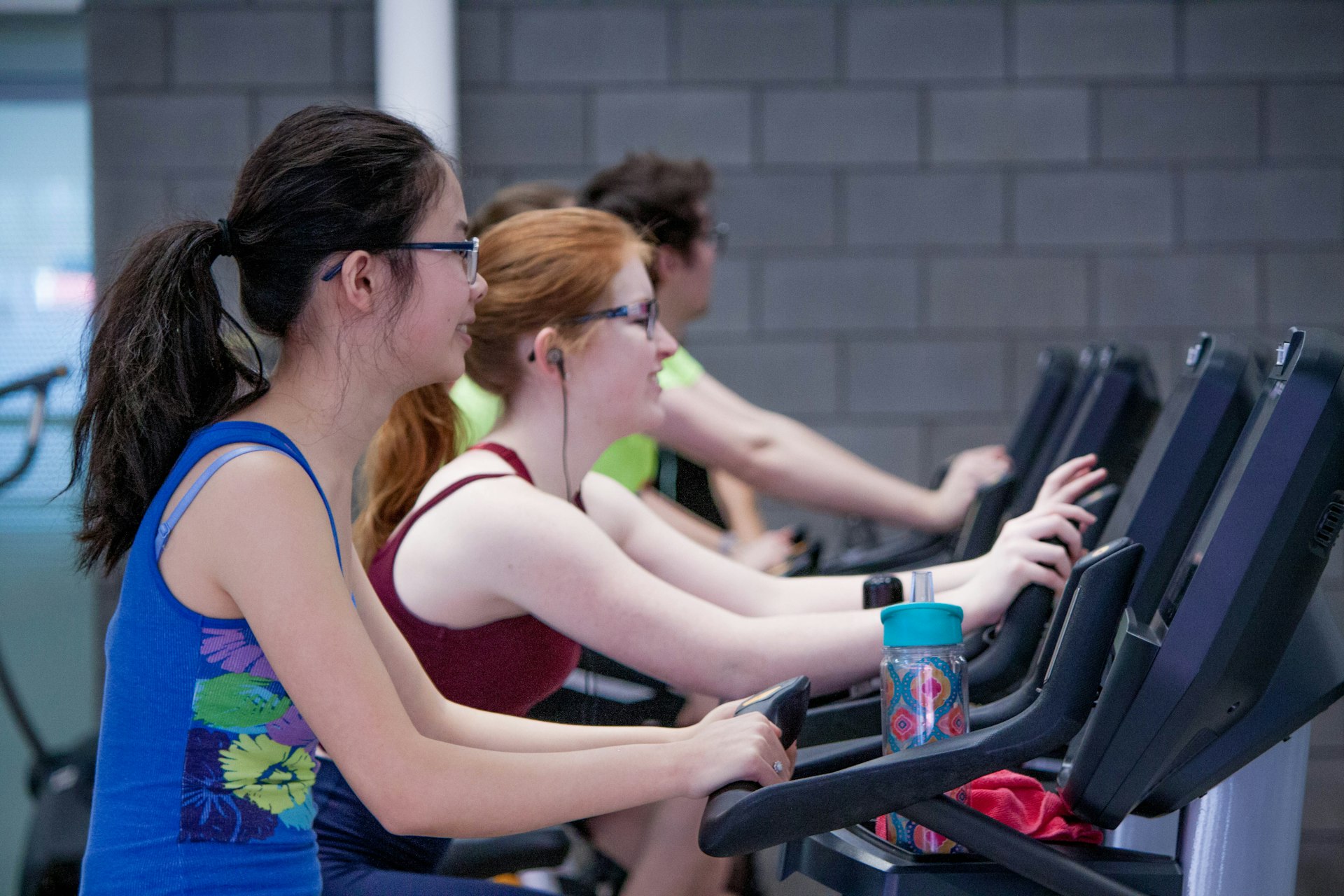 How Virtual Fitness Competitions Are Reshaping the Wellness Landscape in 2025